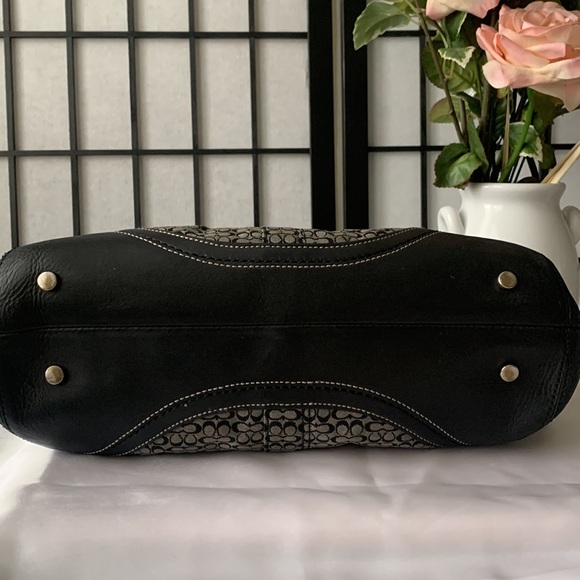 Coach Signature C Canvas Leather Handbag Black Gray Flap Buckle Double Handle 🖤 - Picture 8 of 8